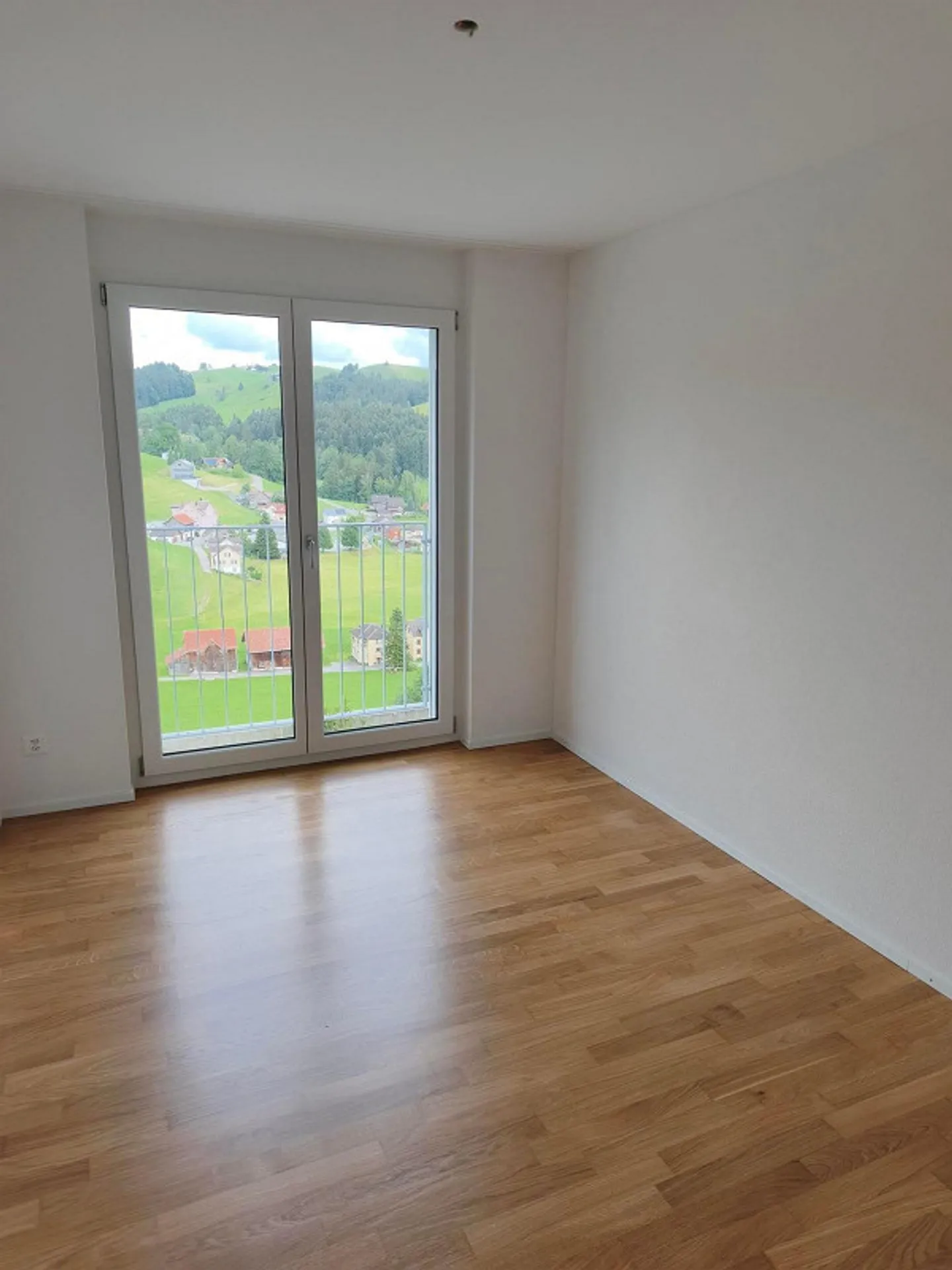 6.5-Room End Row House with Säntis View in Dicken - Photo 9 of 13