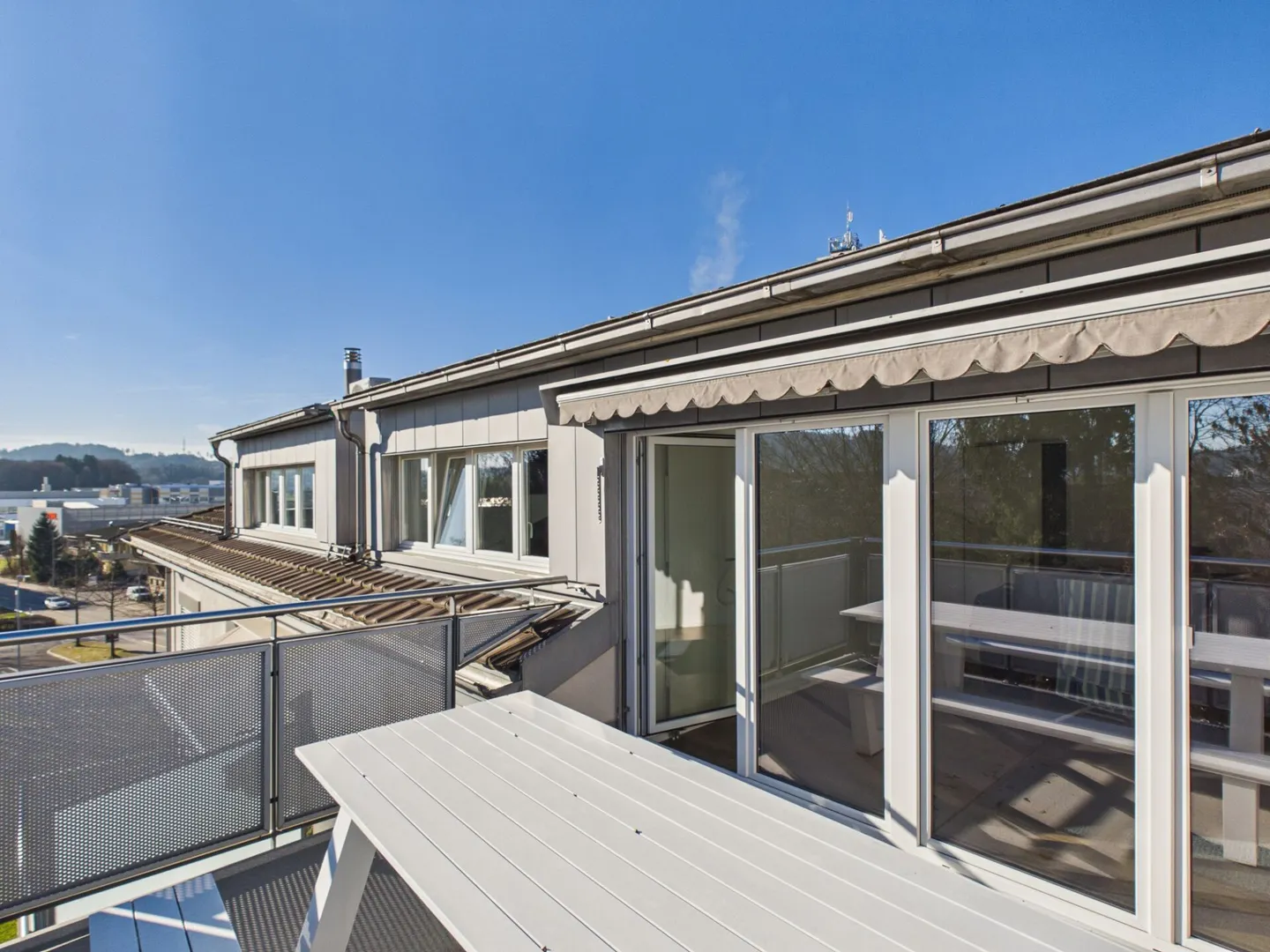 Appartement penthouse de 4,5 pièces de rêve à Wil - Photo 1 sur 20