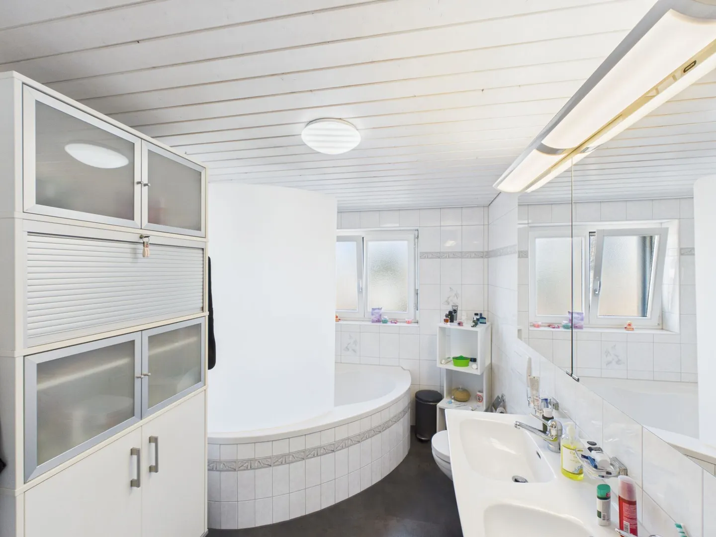 Appartement penthouse de 4,5 pièces de rêve à Wil - Photo 15 sur 20