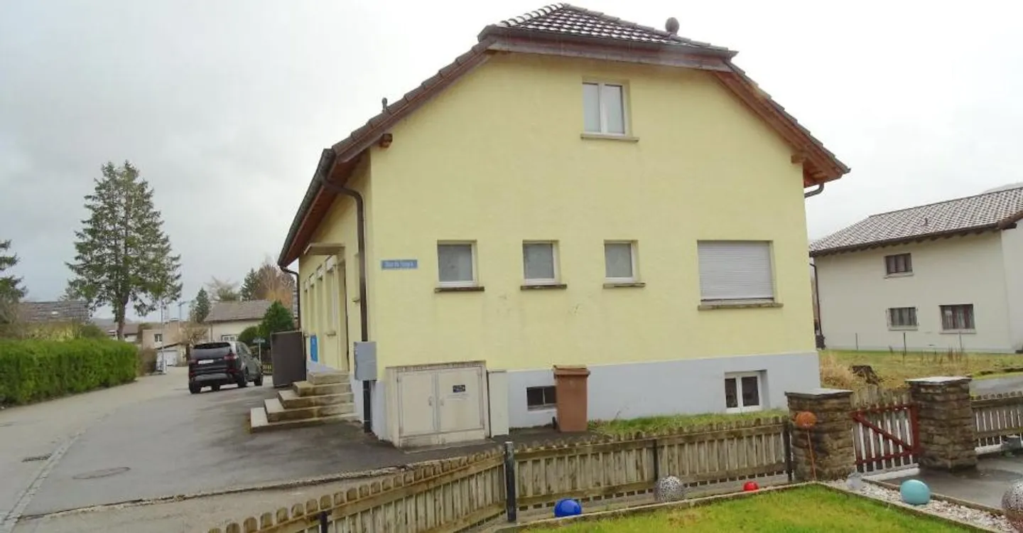 Immeuble mixte à Bassecourt - Photo 2 sur 11