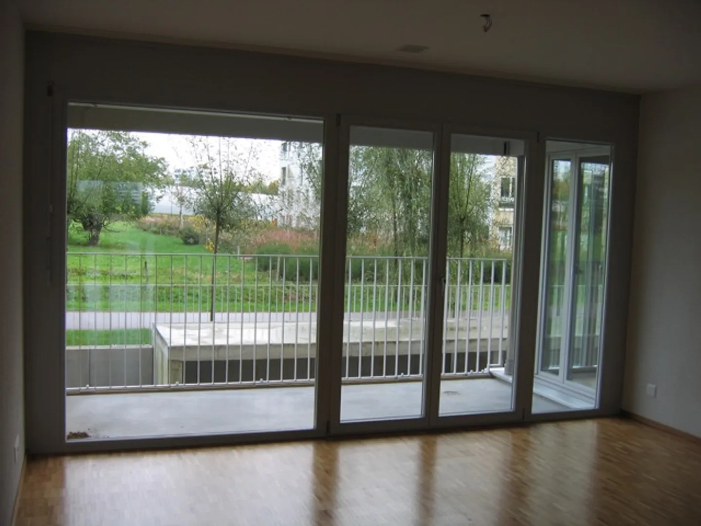 Moderne Wohnung im Glattpark - Foto 6 von 8