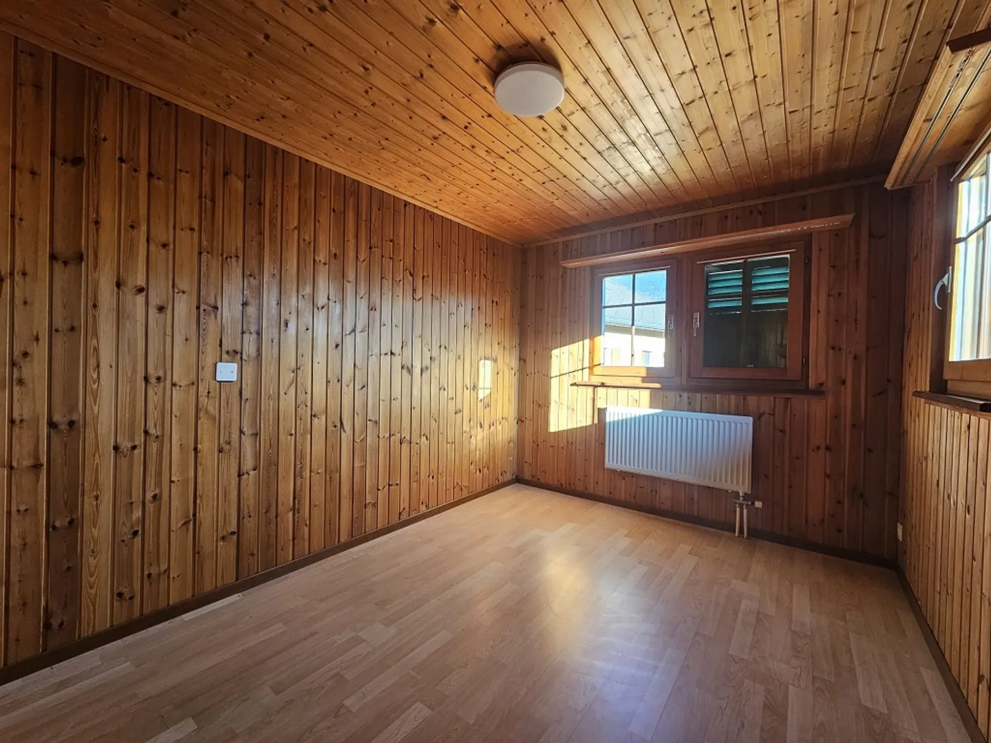 Ampio e luminoso duplex di 5,5 stanze in affitto - Foto 3 di 8