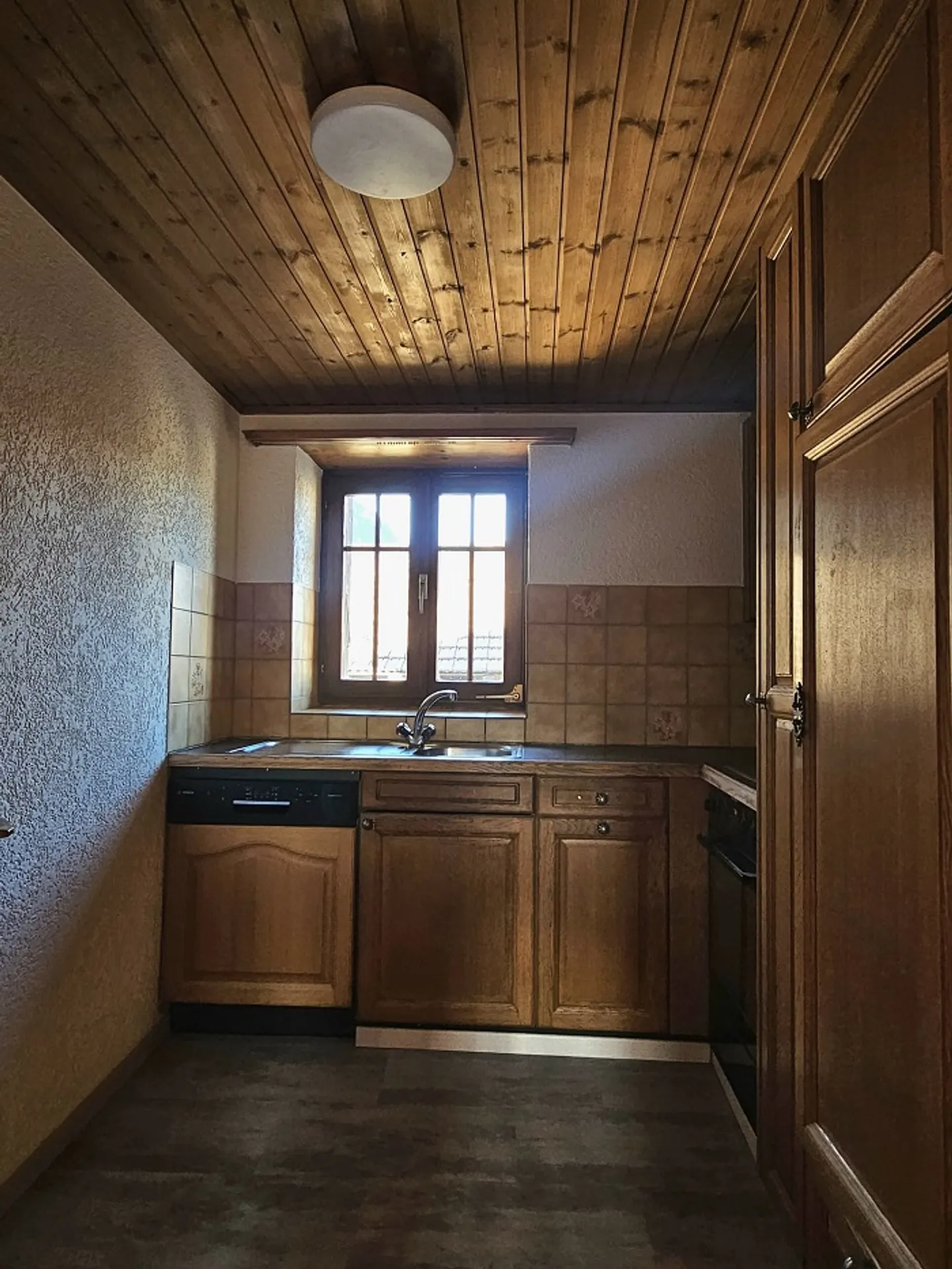 Ampio e luminoso duplex di 5,5 stanze in affitto - Foto 5 di 8