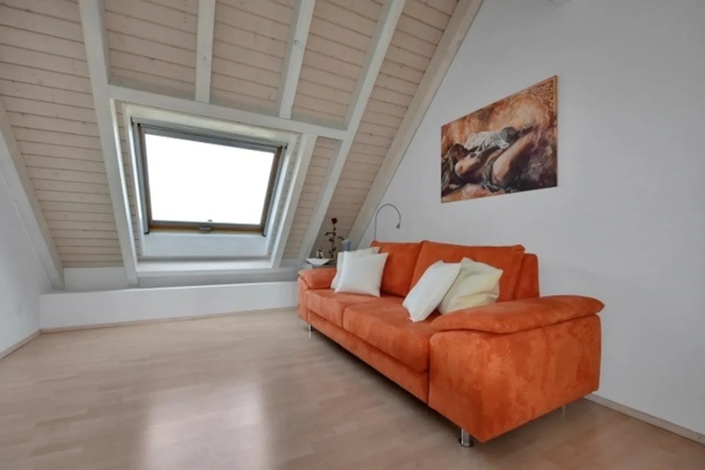 Appartamento mansardato di 4 1/2 stanze ad Altendorf SZ - Foto 5 di 7