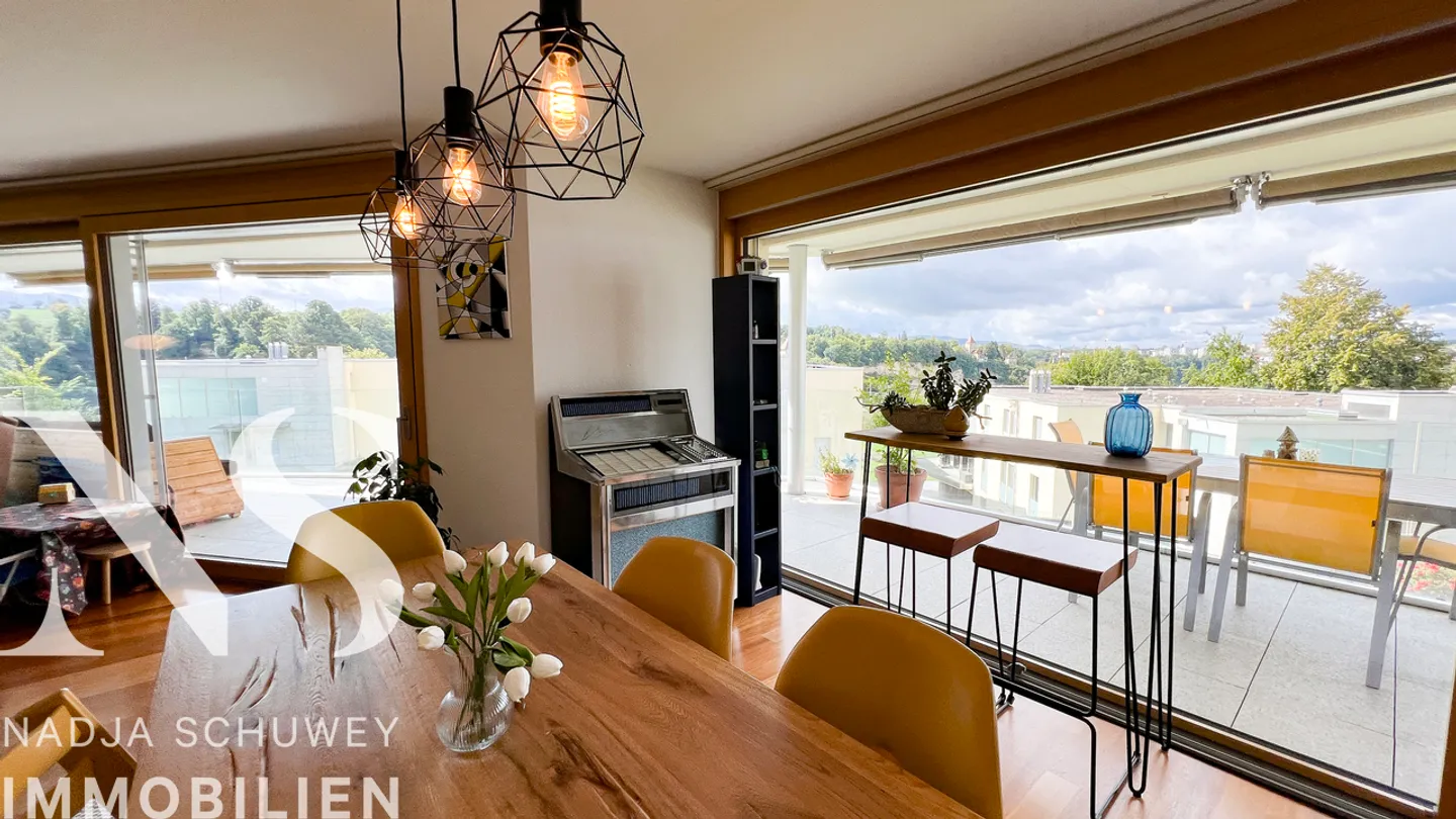 «Sonnige 4.5-Zimmer Wohnung mit Stadtblick» - Foto 2 von 15