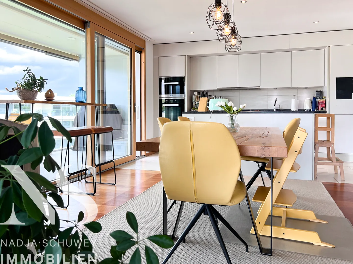 «Sonnige 4.5-Zimmer Wohnung mit Stadtblick» - Foto 3 von 15