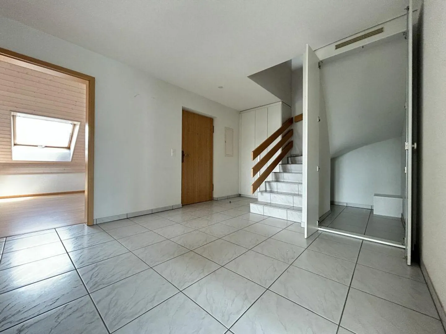 Appartamento duplex di 5,5 stanze - Foto 4 di 22