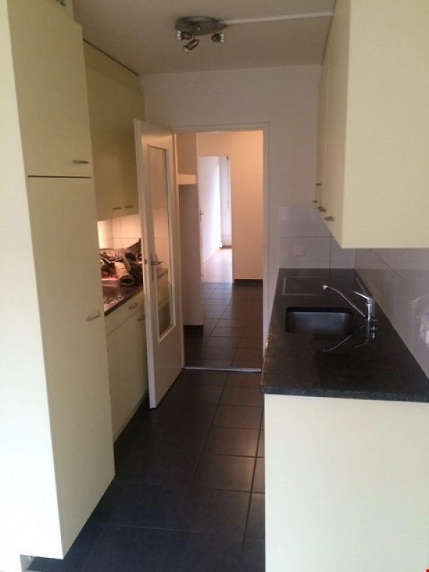 Modernes 4.5-Zimmer-Apartment - Foto 4 von 11