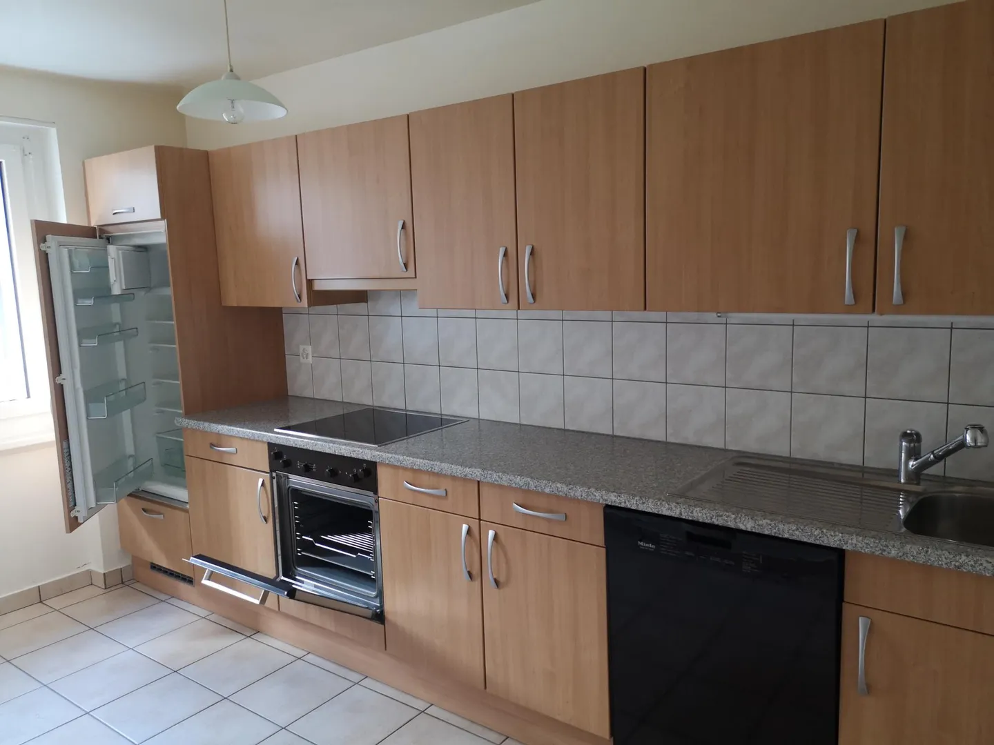 Charming 3-Room Apartment - Photo 1 of 7