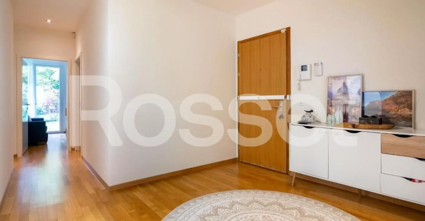 Garden Apartment with Terrace - Photo 4 of 10