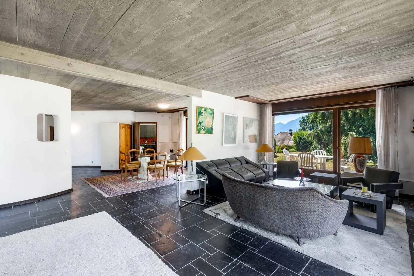 Villa Architecturale avec Jardin - Photo 4 sur 10