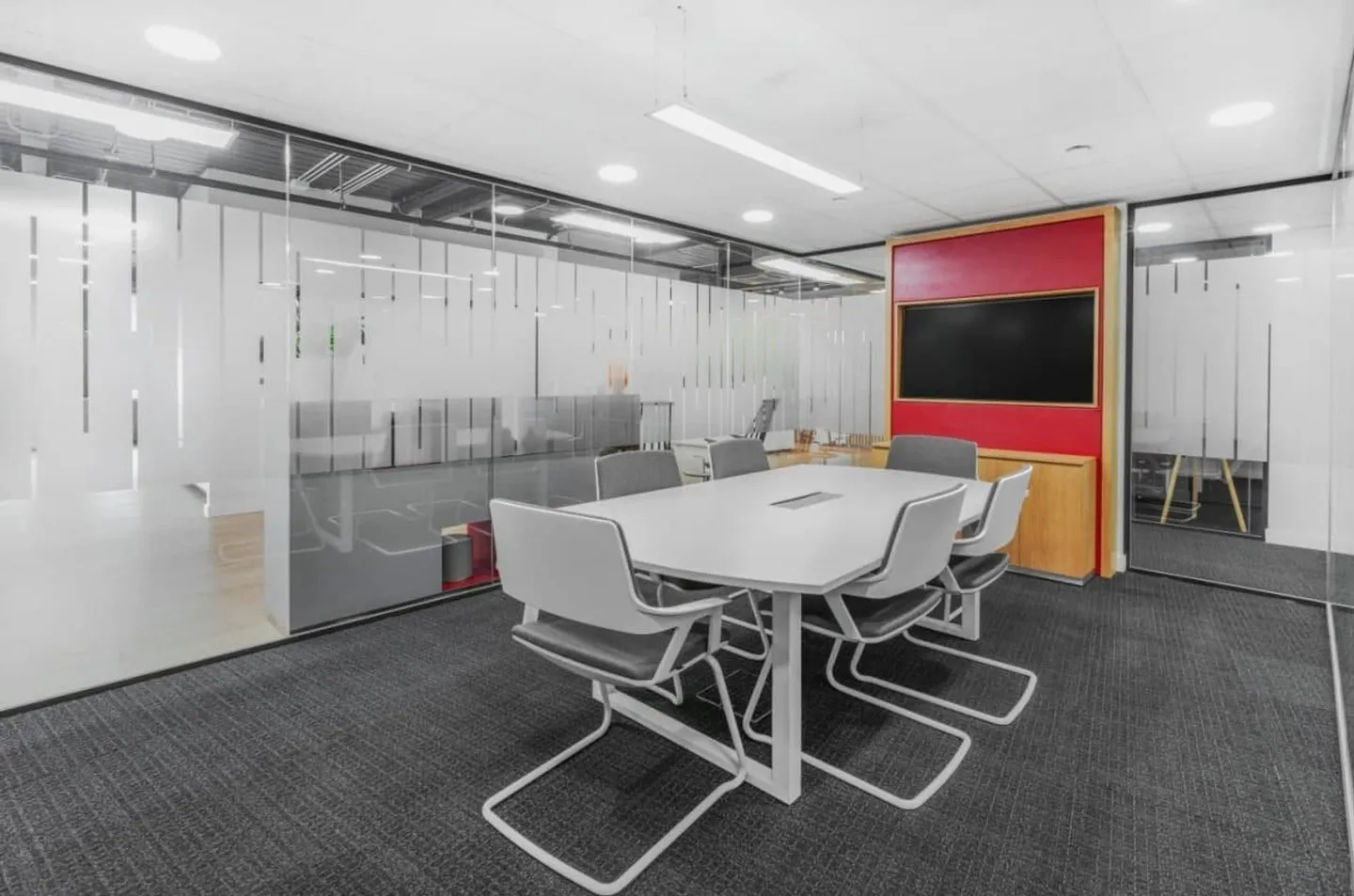 Accès tout compris à des bureaux professionnels pour 4 personnes au Regus City Centre - Photo 8 sur 14