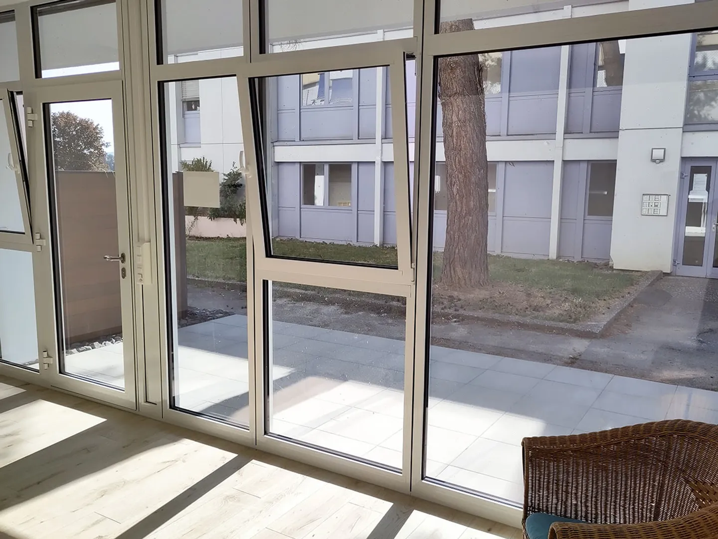 Wohnung mit Terrasse 1,5 Zimmer - Foto 2 von 8