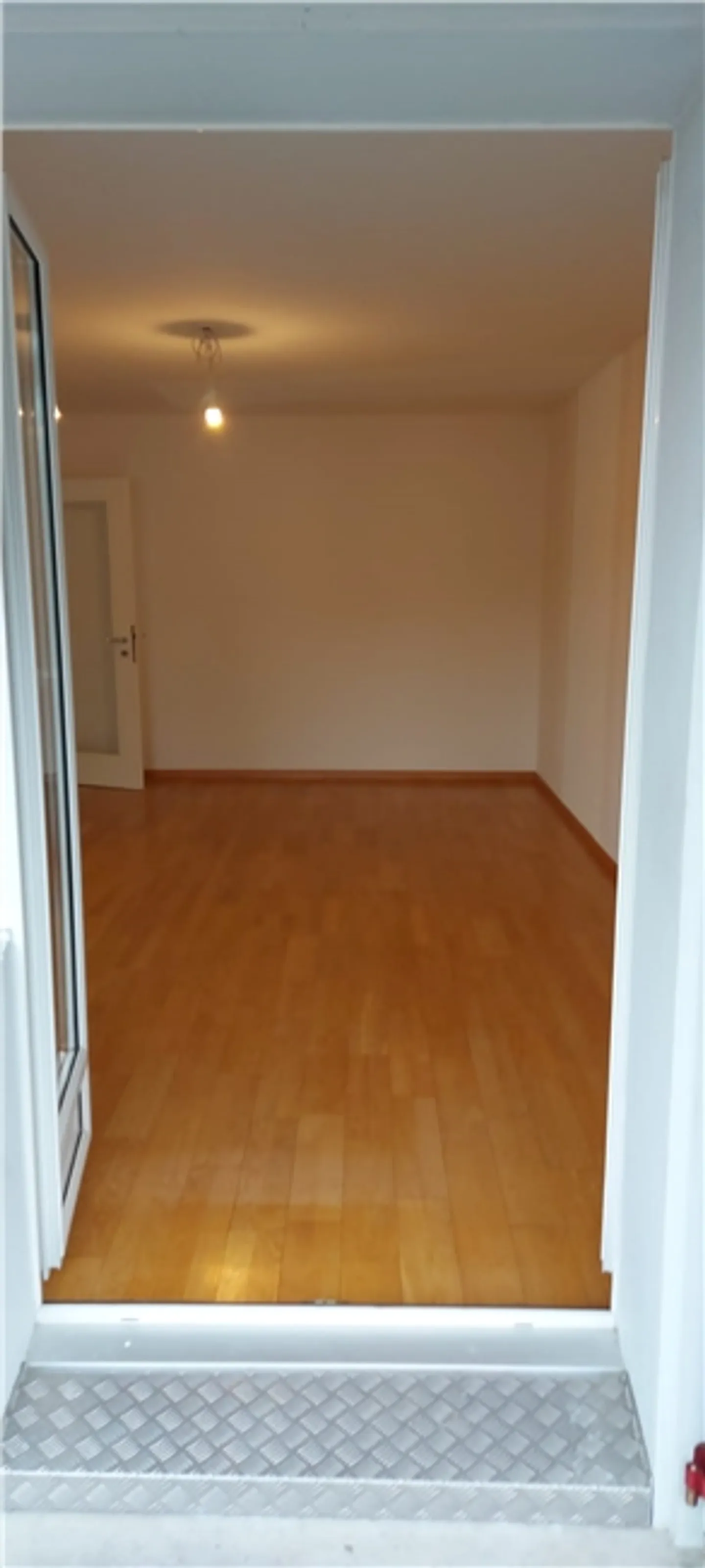 Appartement moderne avec balcon - Photo 6 sur 6