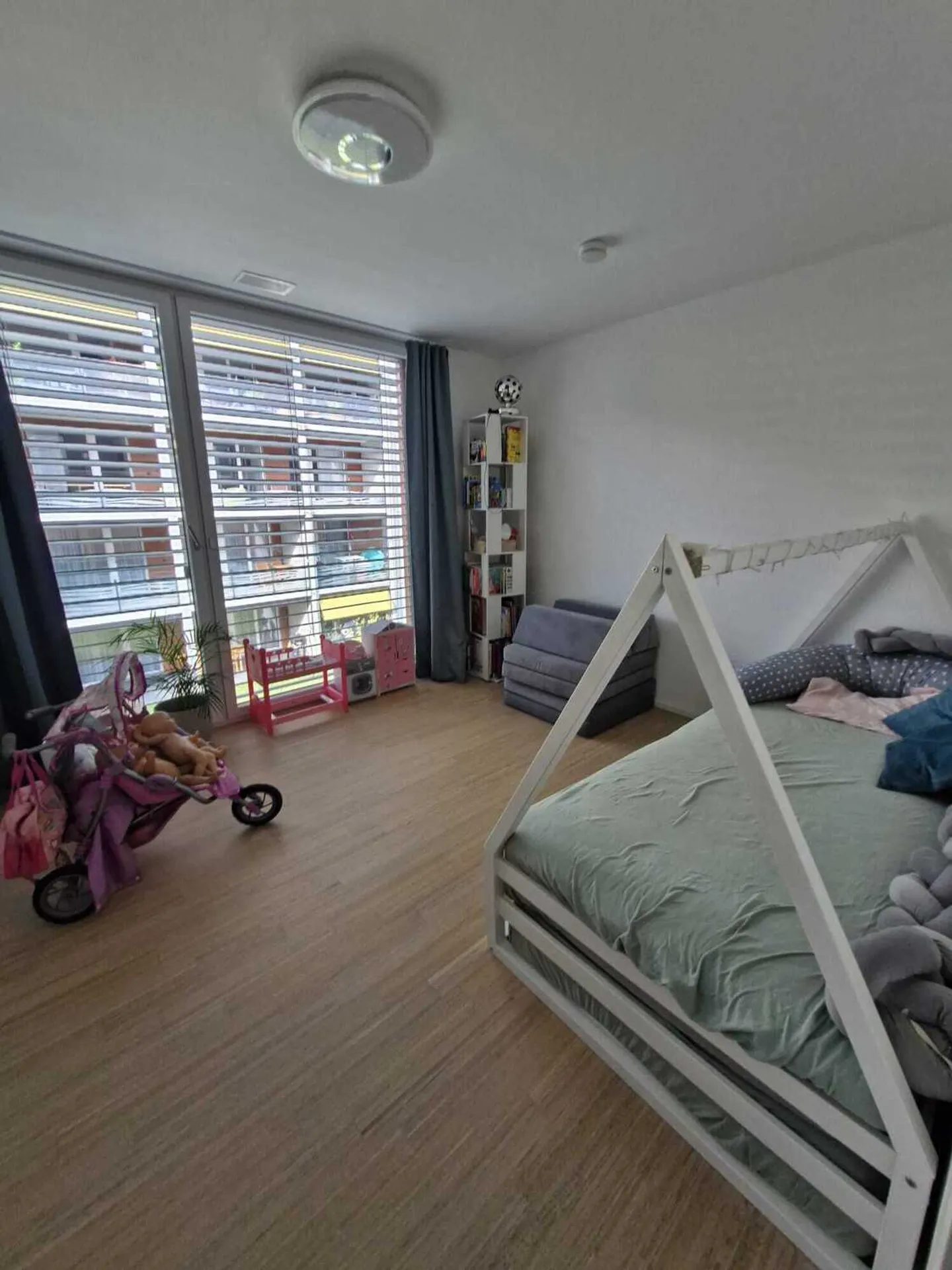 APPARTAMENTO 4½ STANZE A MÄNNENDORF (ZH), ARREDATO, TEMPORANEO - Foto 4 di 9