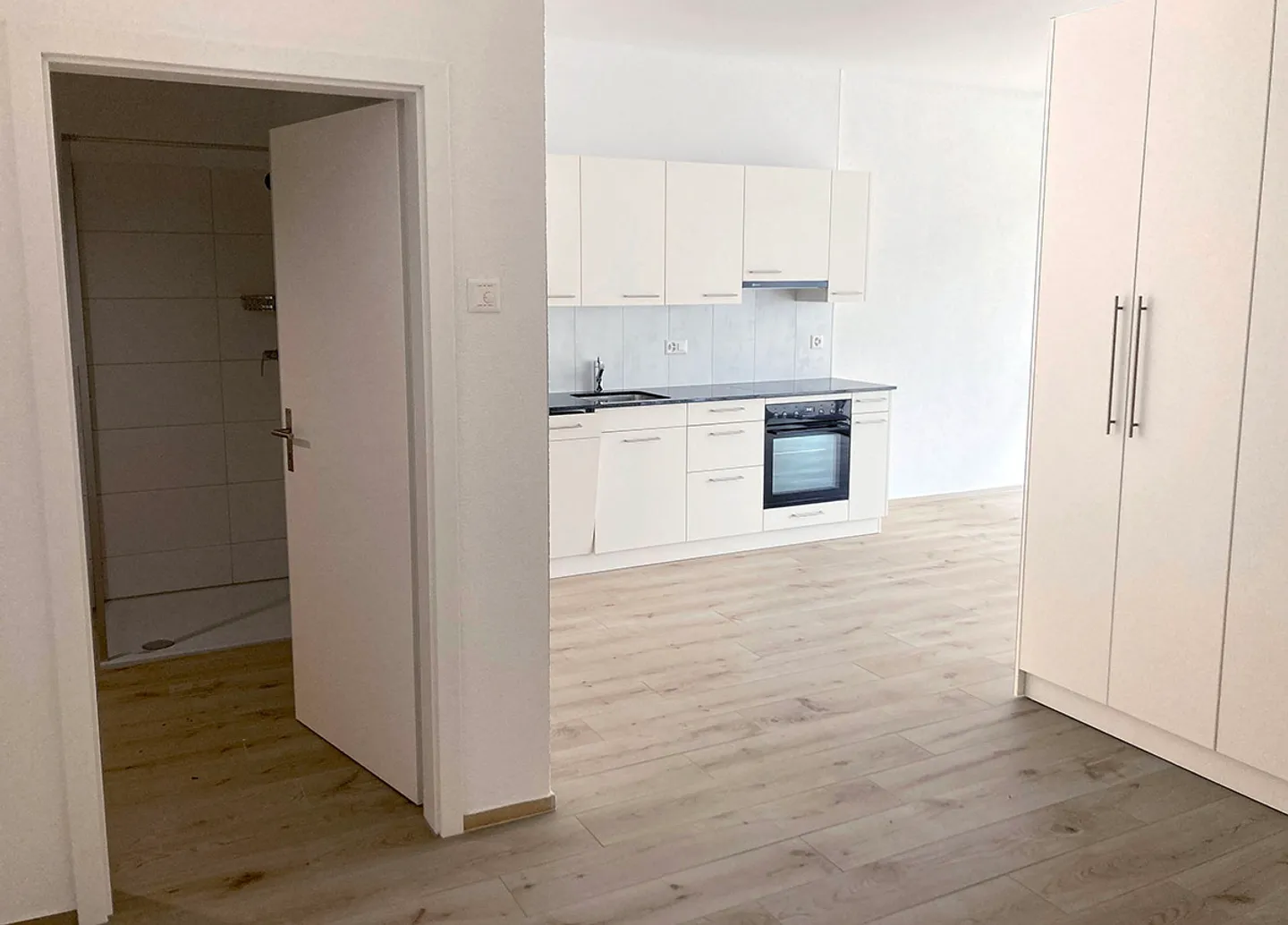 Wohnung mit Terrasse 1,5 Zimmer - Foto 5 von 8