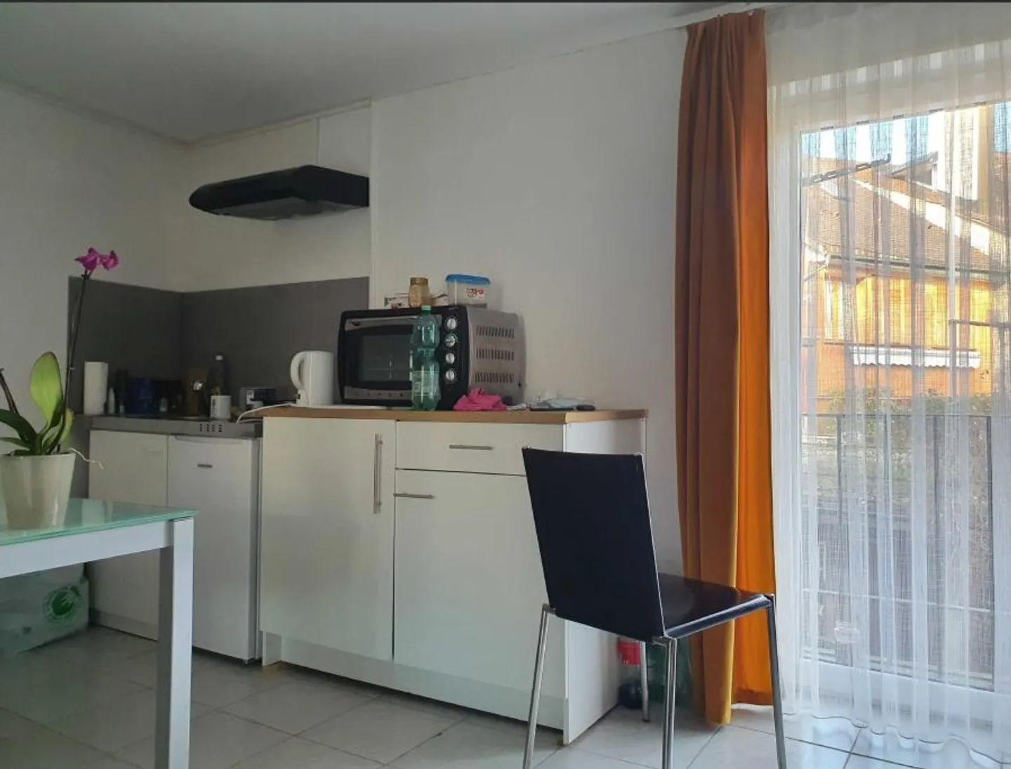 Studio - Photo 1 of 5