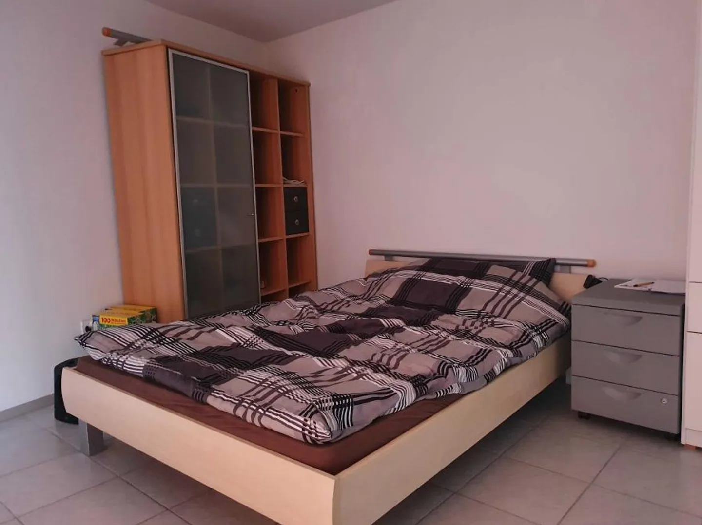 Studio - Photo 3 of 5