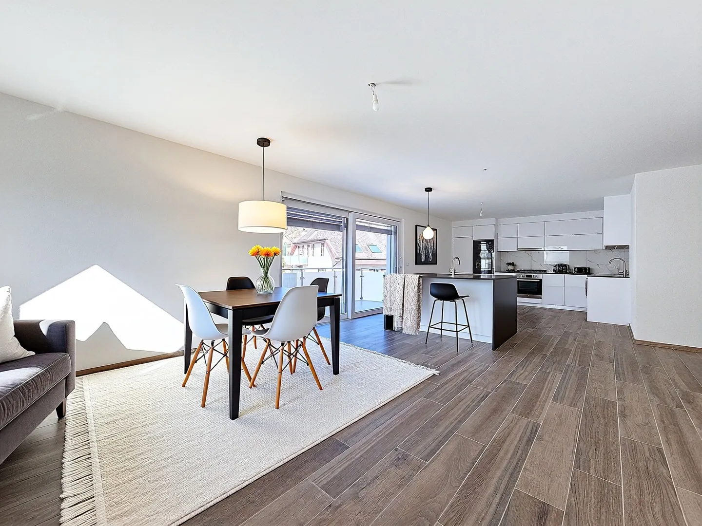 SON1008-2 - Photo 1 of 9