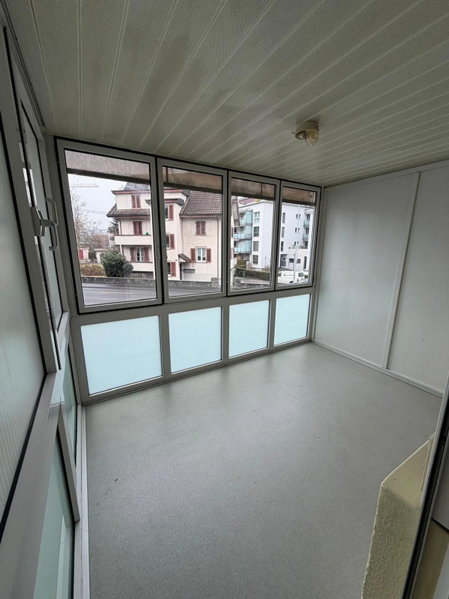 Modern & spacious 3.5-room apartment in Ebikon - Photo 6 of 8