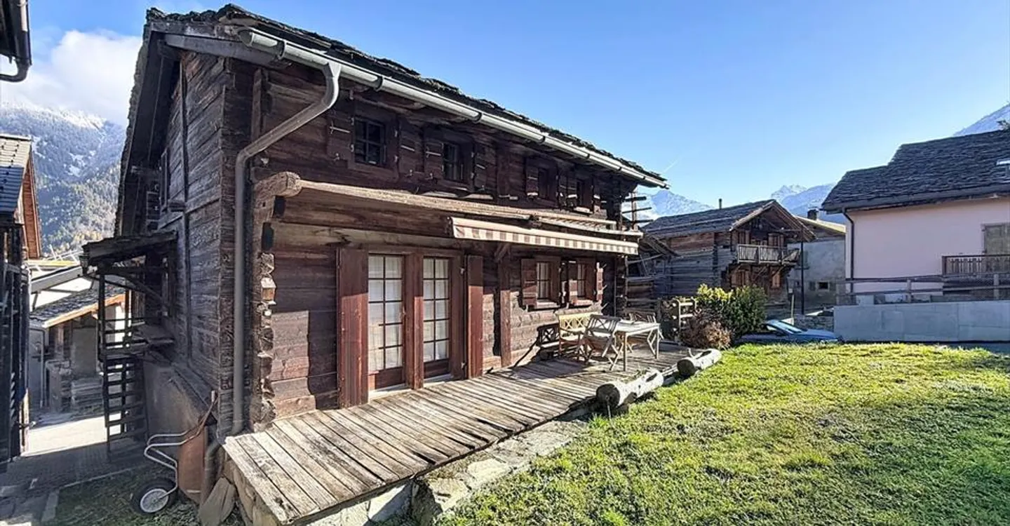 Chalet alpin charmant à Bruson - Photo 1 sur 12