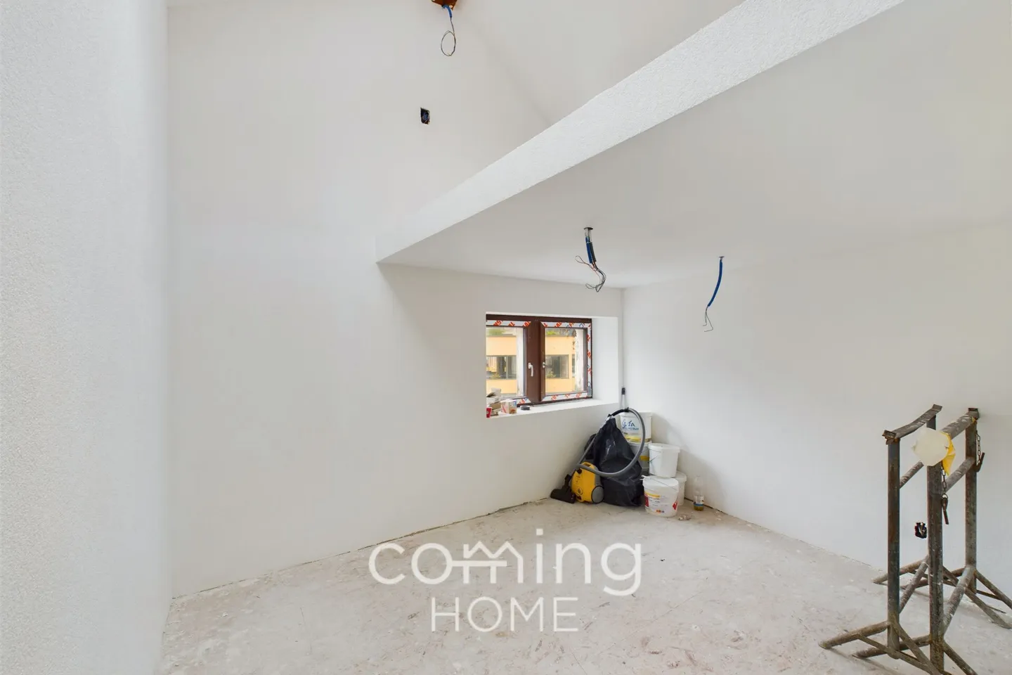 2.5-room apartment in Brig-Glis - shell with expansion potential and parking included - Photo 3 of 11