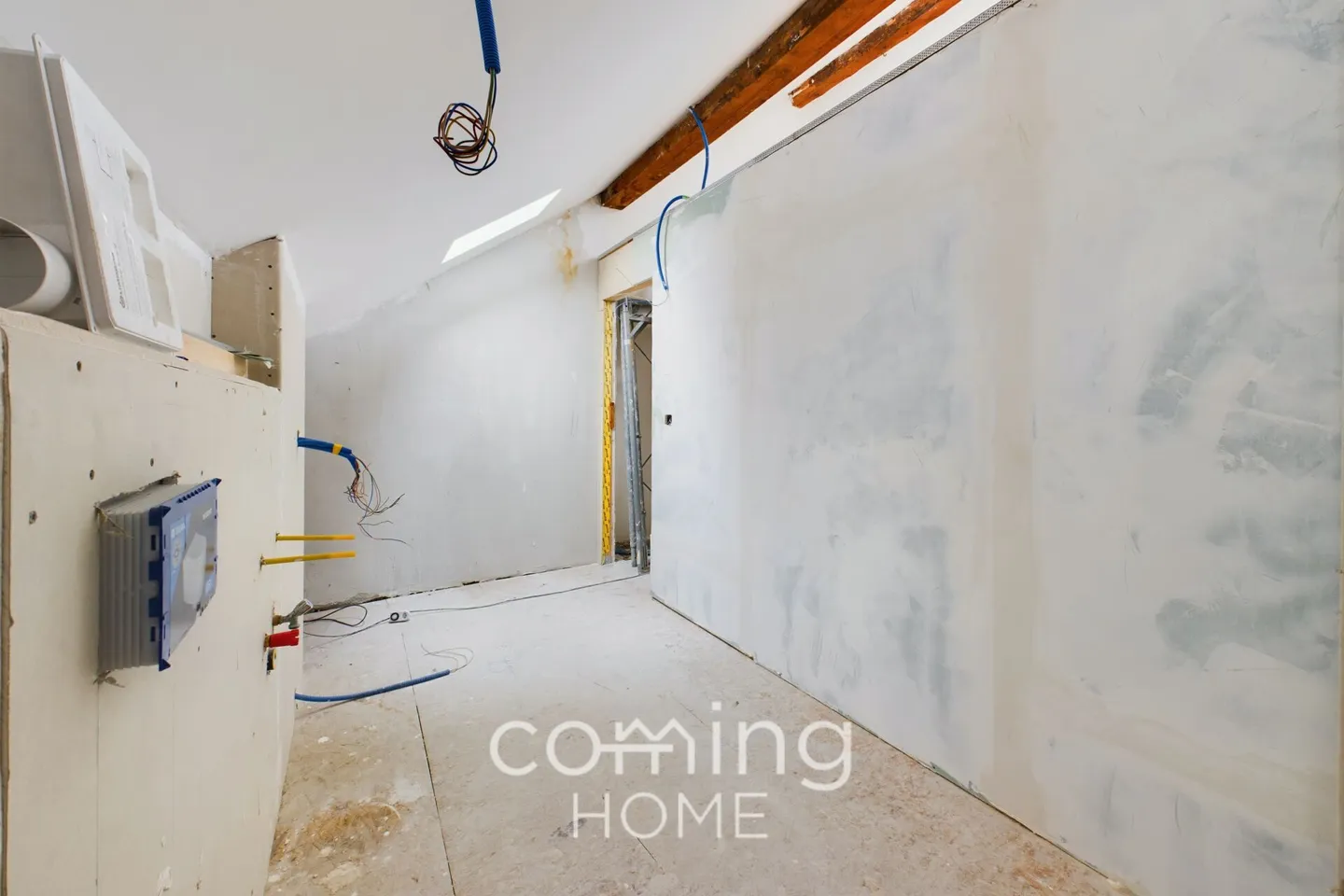 2.5-room apartment in Brig-Glis - shell with expansion potential and parking included - Photo 7 of 11