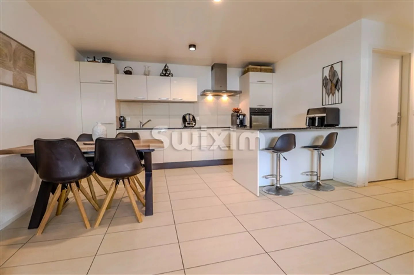 Exclusif ! Superbe appartement près du centre-ville ! - Photo 2 sur 6