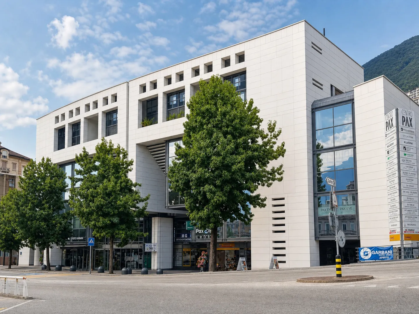 LOCARNO/MURALTO Espace professionnel de 73 m² devant la gare - Photo 1 sur 15