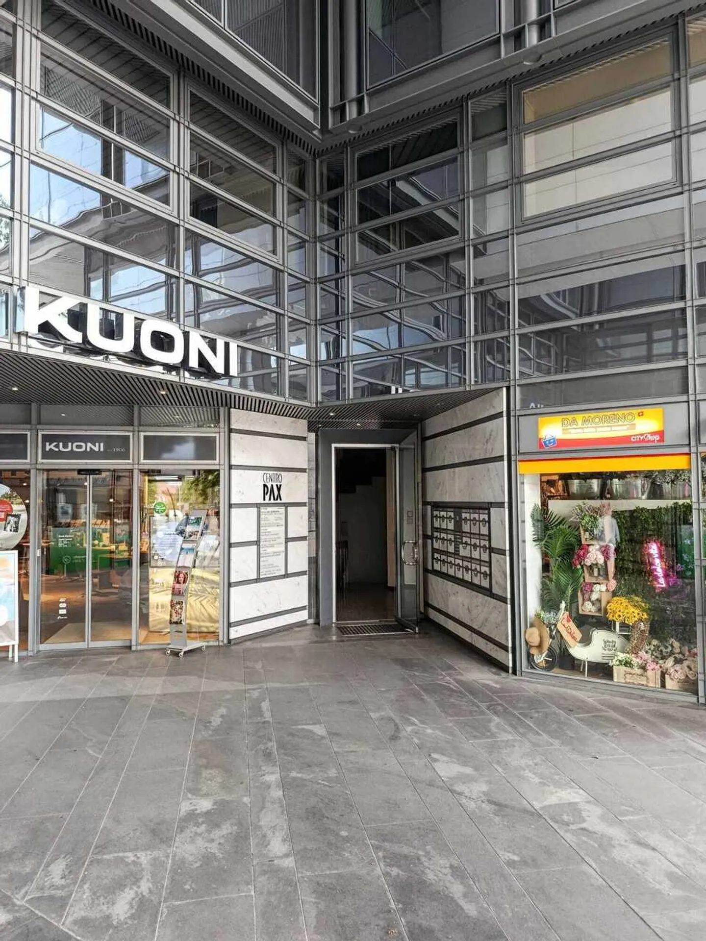 LOCARNO/MURALTO Espace professionnel de 73 m² devant la gare - Photo 3 sur 15