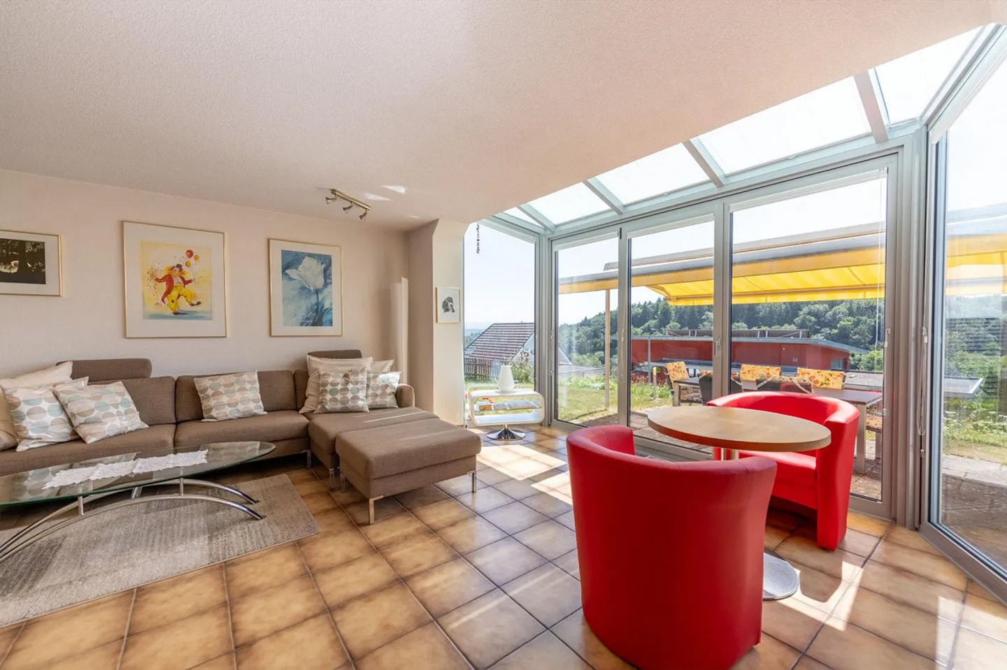 Your new home: Spacious single-family house with a view and garden paradise - Photo 3 of 13