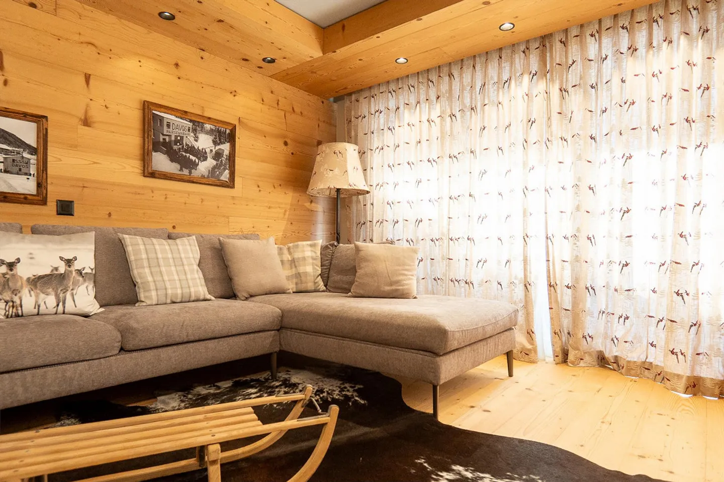 3.5 Room Apartment with Chalet Flair - Photo 3 of 13