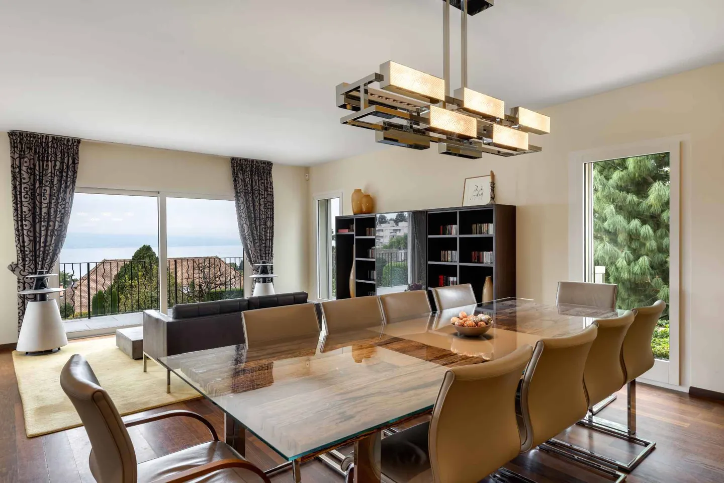 Charmante Villa mit Seeblick - Foto 4 von 10