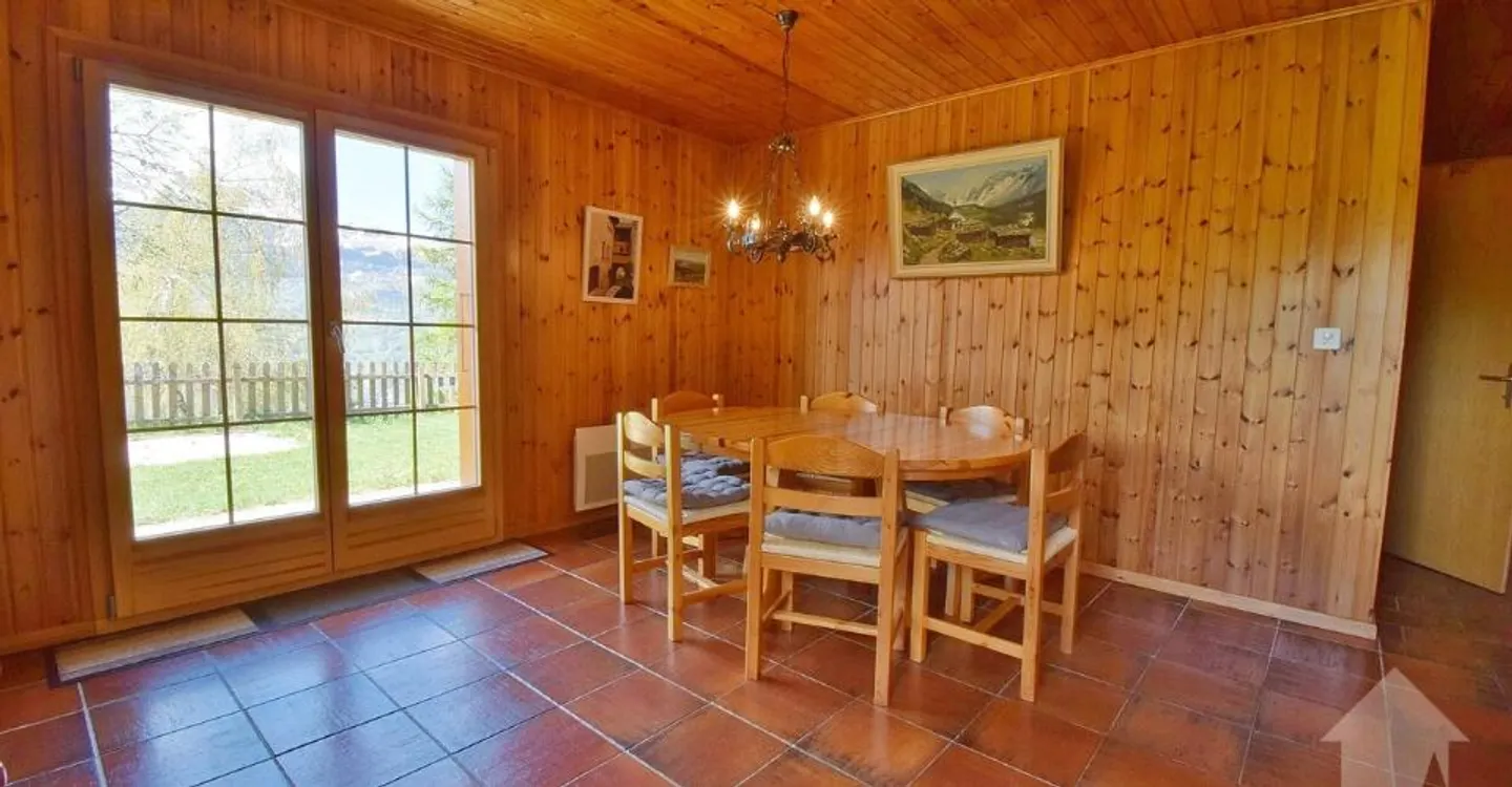 Bellissimo chalet in montagna con una magnifica vista panoramica - Foto 5 di 13
