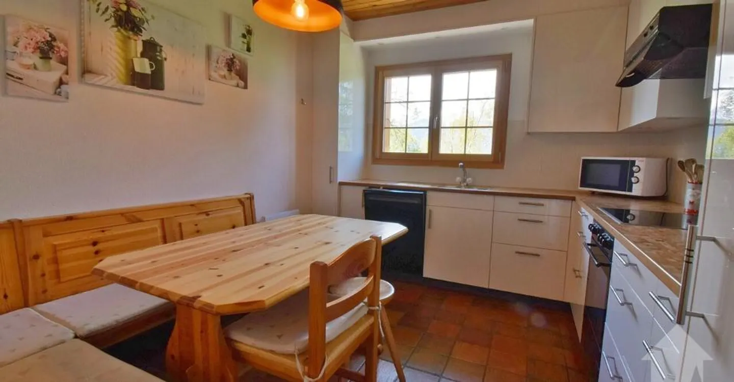 Bellissimo chalet in montagna con una magnifica vista panoramica - Foto 7 di 13