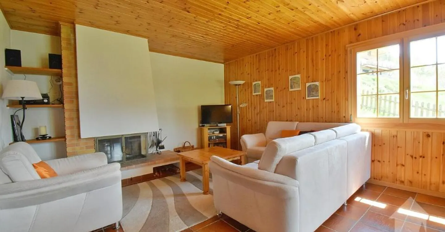 Bellissimo chalet in montagna con una magnifica vista panoramica - Foto 9 di 13