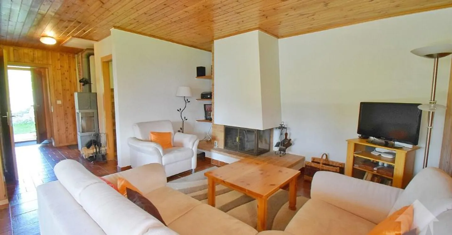 Bellissimo chalet in montagna con una magnifica vista panoramica - Foto 10 di 13