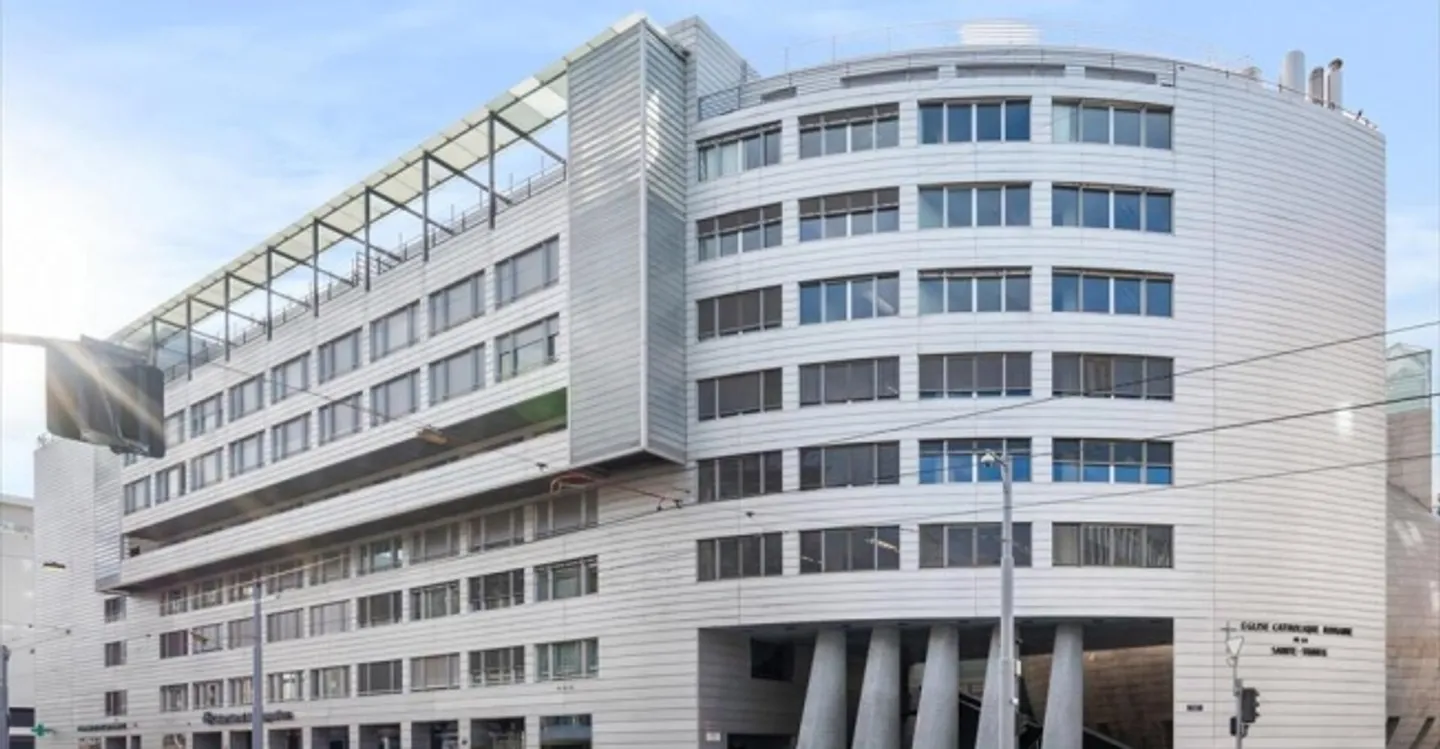 Magasin à louer - Photo 2 sur 7