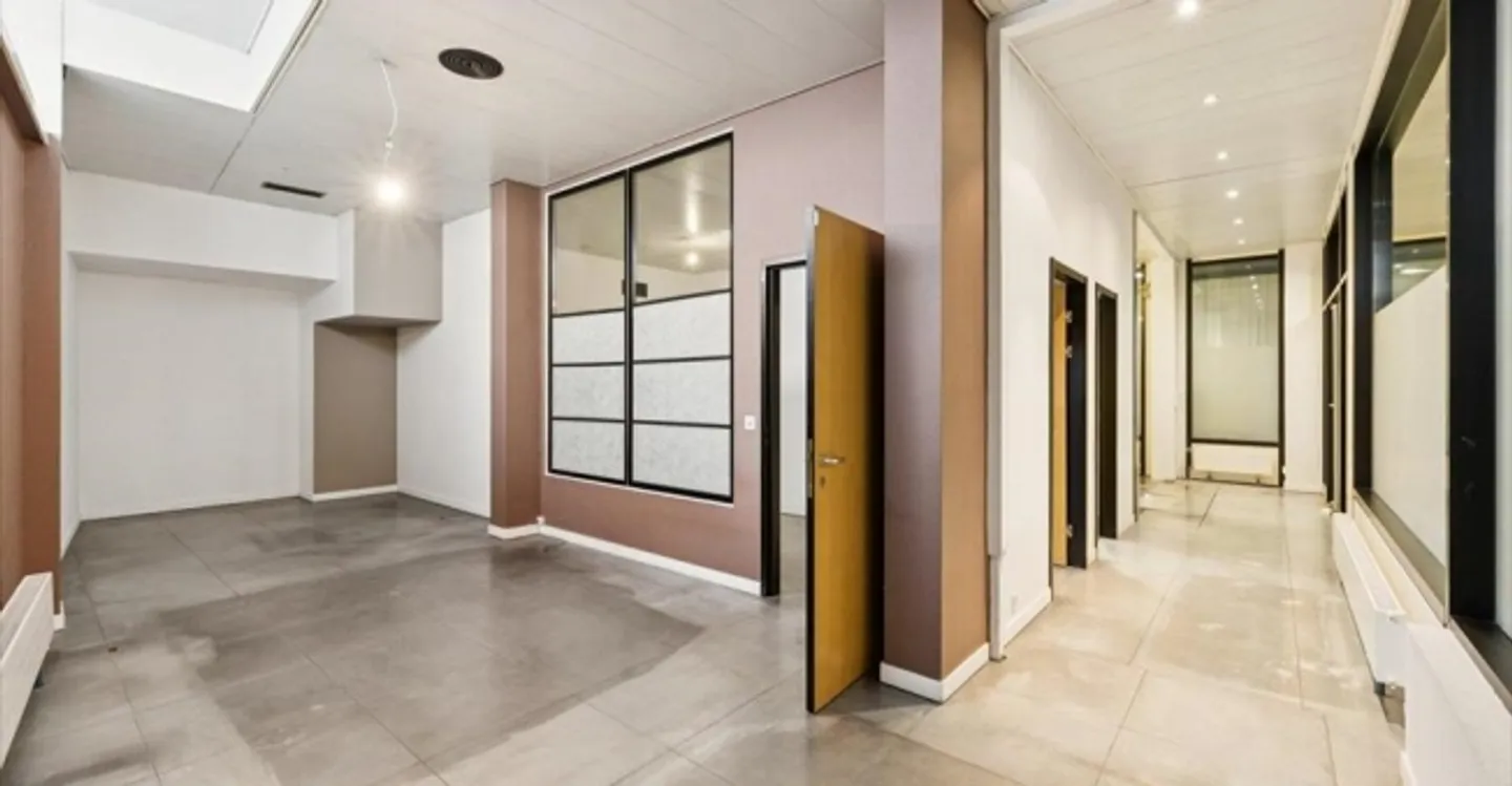 Magasin à louer - Photo 4 sur 7