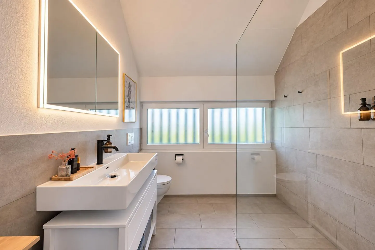 Geräumiges Duplex mit Charakter - Foto 7 von 13