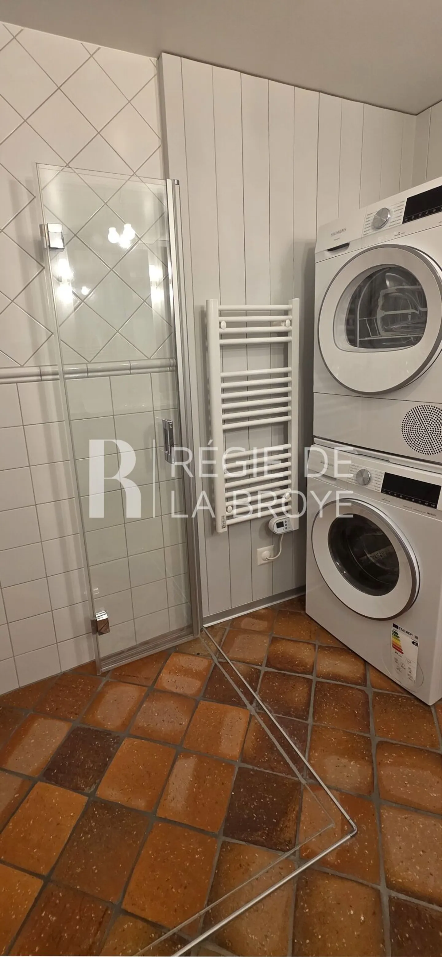 Superbo appartamento ristrutturato di 2.5 stanze a Estavayer-le-Lac - Foto 12 di 12