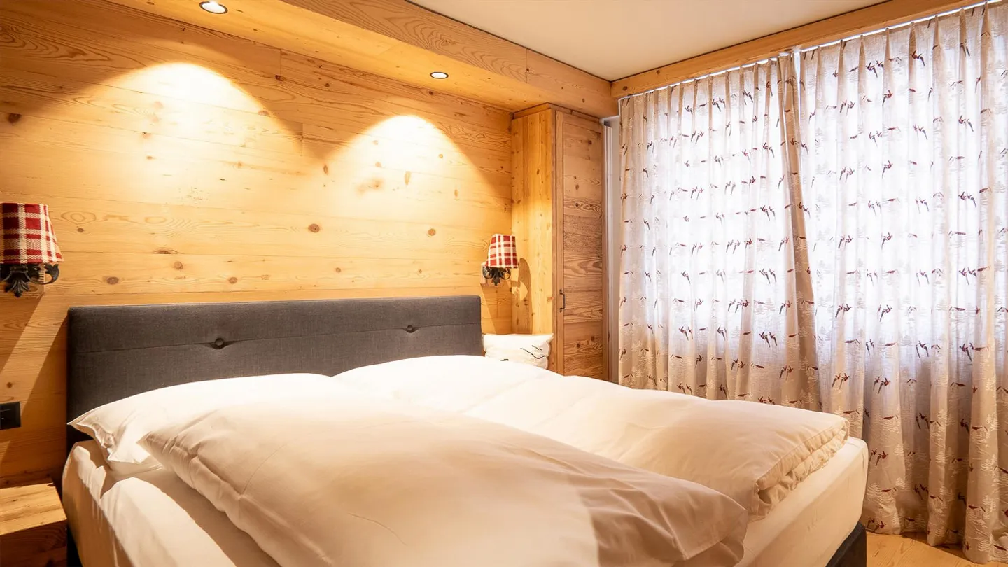 3.5 Room Apartment with Chalet Flair - Photo 12 of 13