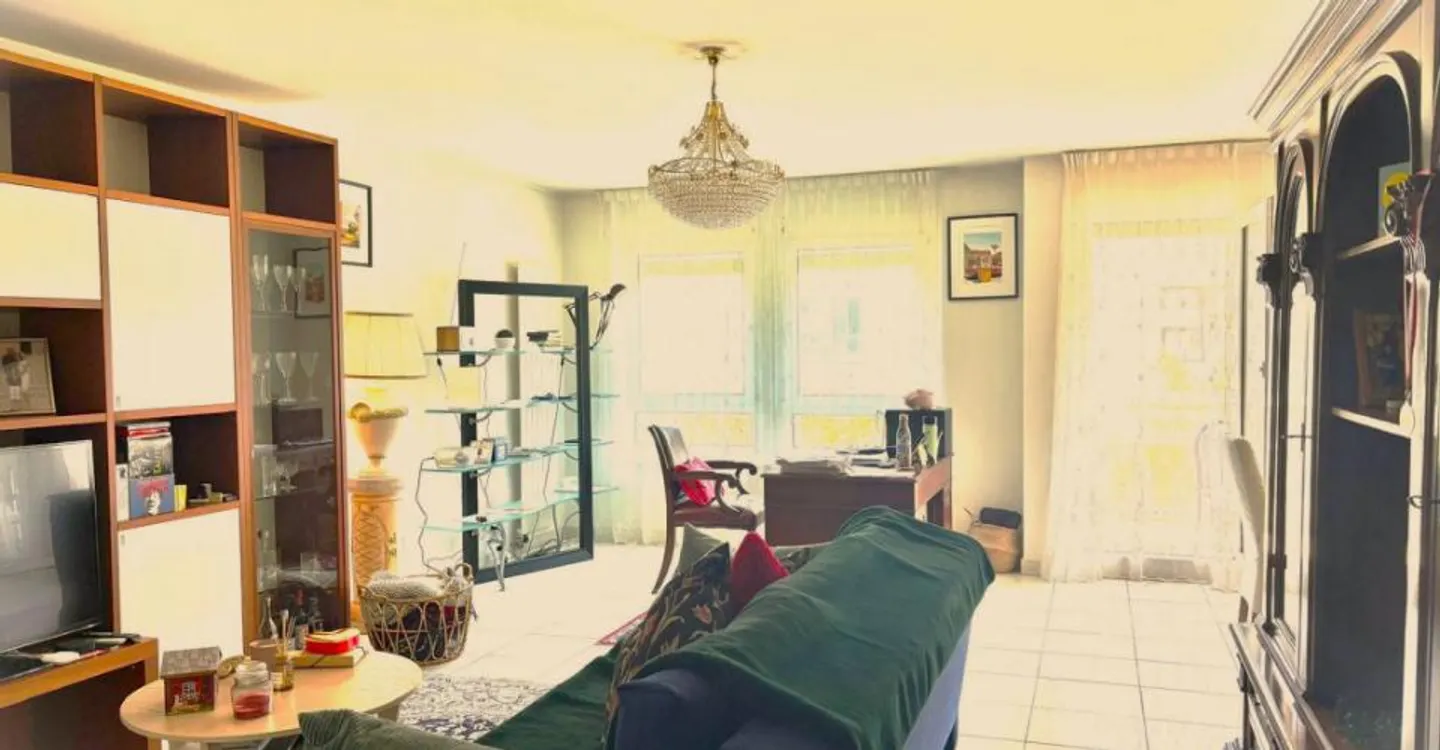 Bel appartement 5.5 pièces - Photo 3 sur 9
