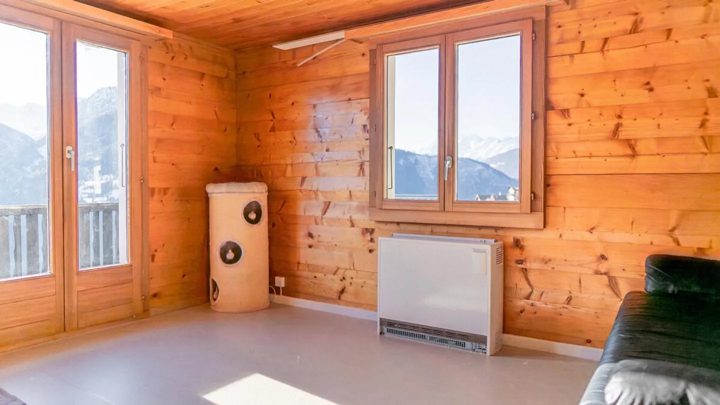 Casa bifamiliare e stalla con vista fantastica e ottima esposizione al sole... - Foto 6 di 24