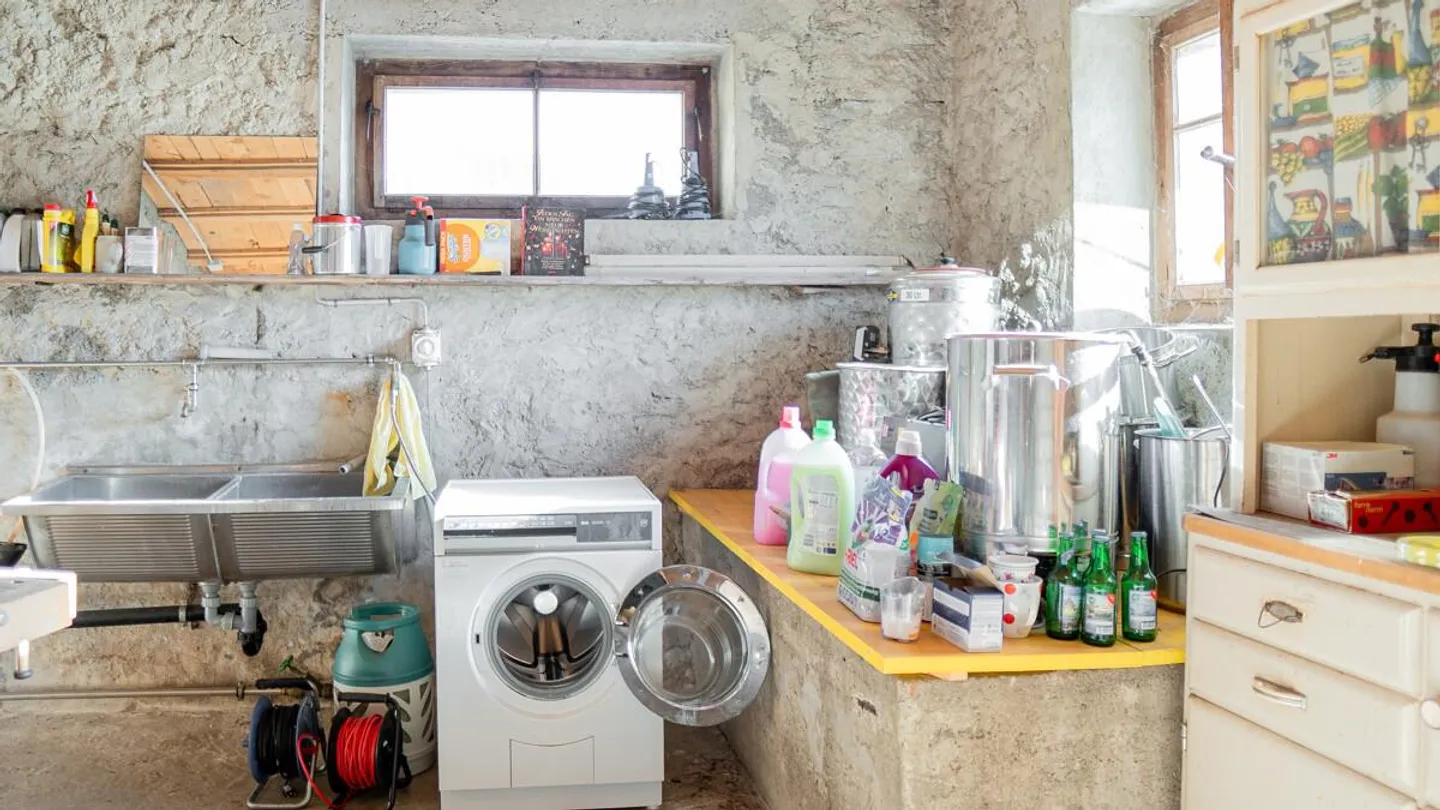 Casa bifamiliare e stalla con vista fantastica e ottima esposizione al sole... - Foto 16 di 24