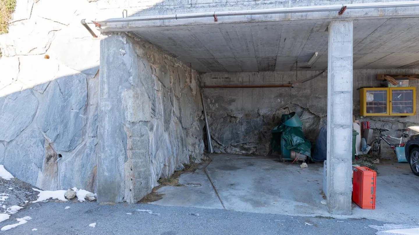 Casa bifamiliare e stalla con vista fantastica e ottima esposizione al sole... - Foto 17 di 24