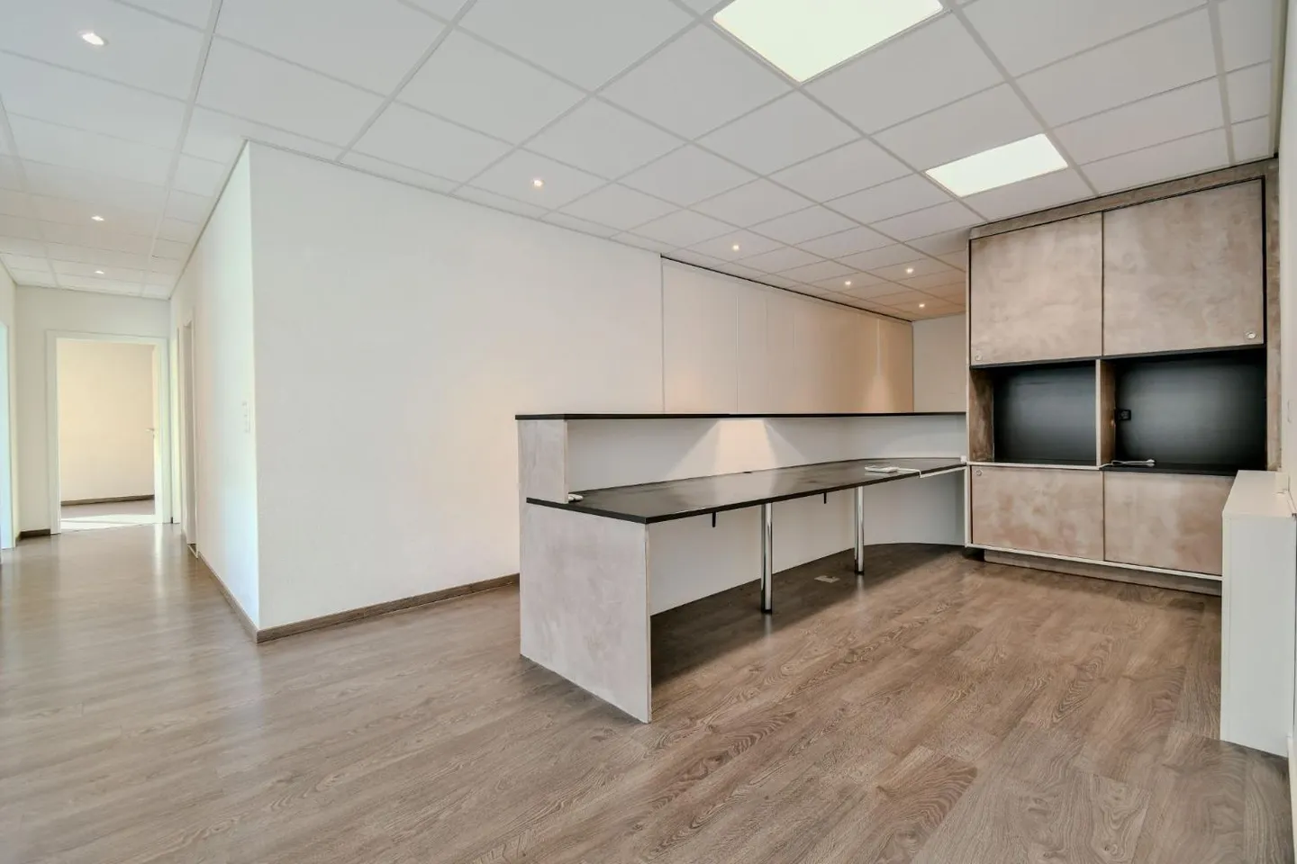Gewerbefläche in Monthey - Foto 1 von 12