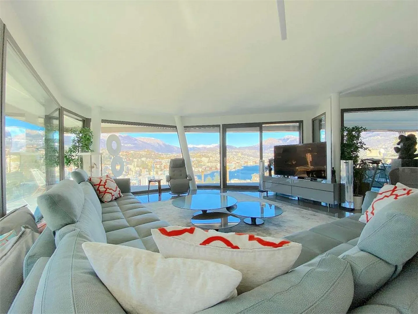 Appartamento di lusso con vista lago a Paradiso - Foto 6 di 13