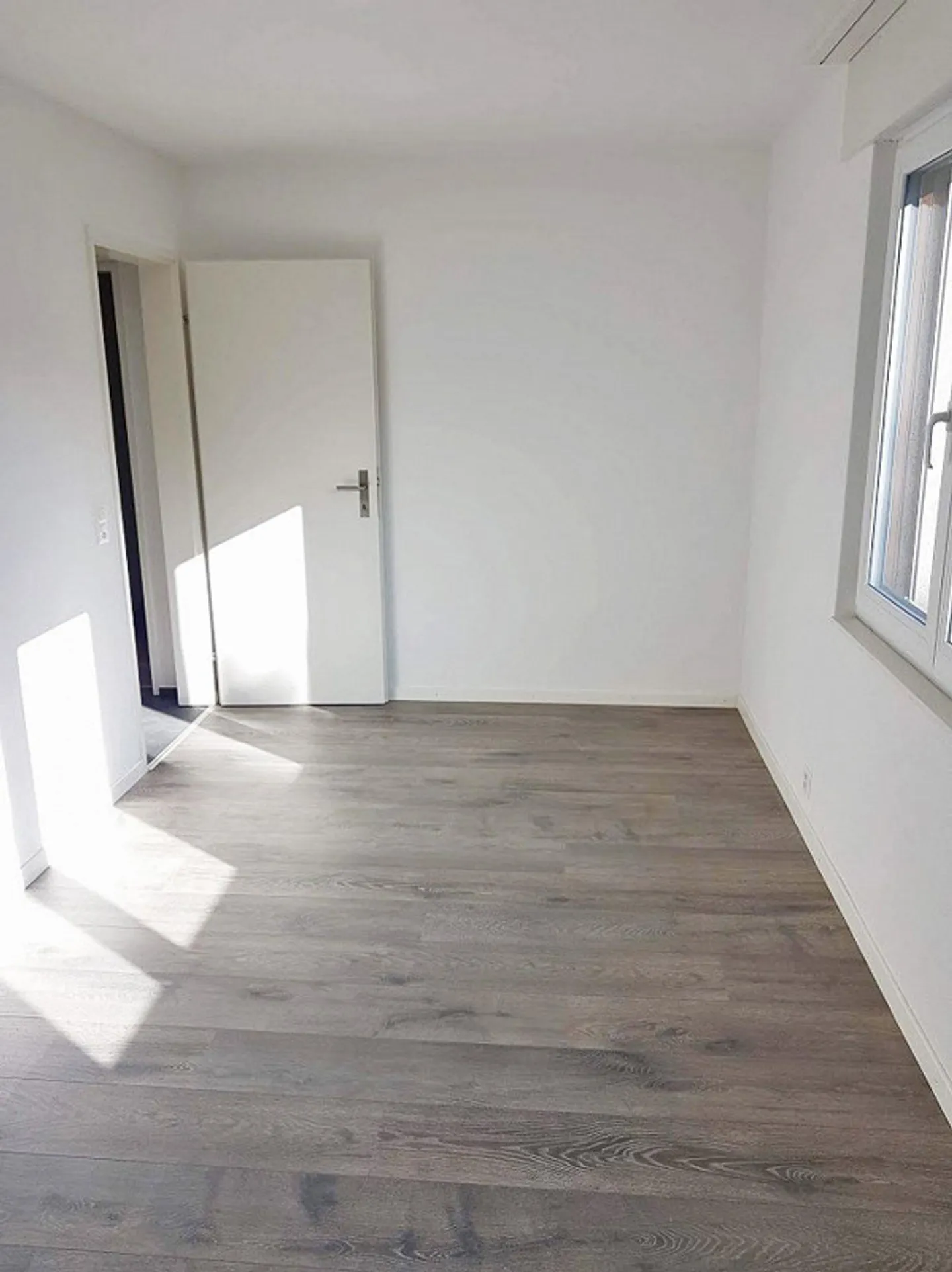 Appartement penthouse attrayant avec une vue magnifique sur le lac de Zurich à Schindellegi - Photo 11 sur 12