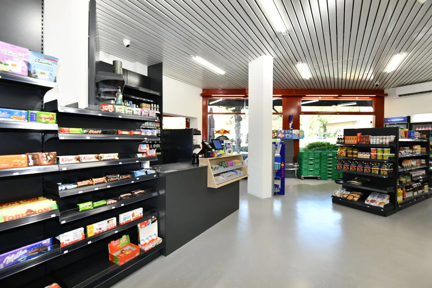 ESPACE COMMERCIAL AU COEUR DE WALLISELLEN - Photo 1 sur 9